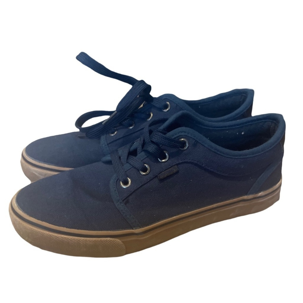 Zoo York canvas sneakers size 6